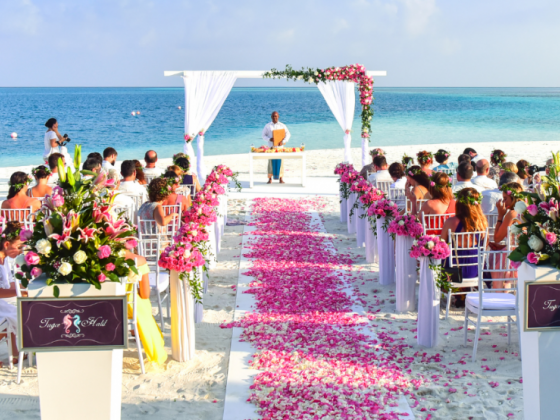 Tips On How Stay Cool During A Hot Weather Wedding