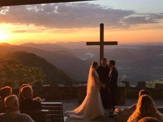 Sunset or Sunrise Ceremony: When Is Your Valentine’s Wedding Most Magical? 